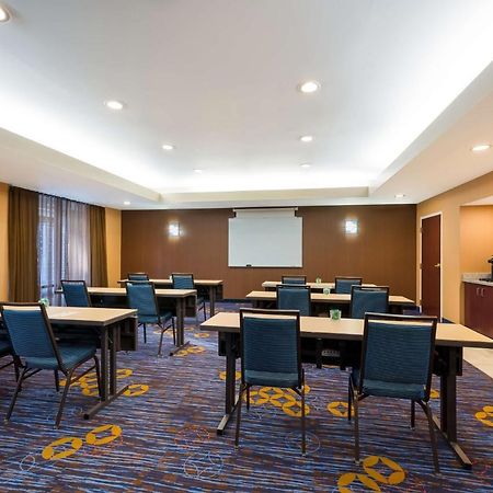 Отель Sonesta Select Detroit Нови Экстерьер фото