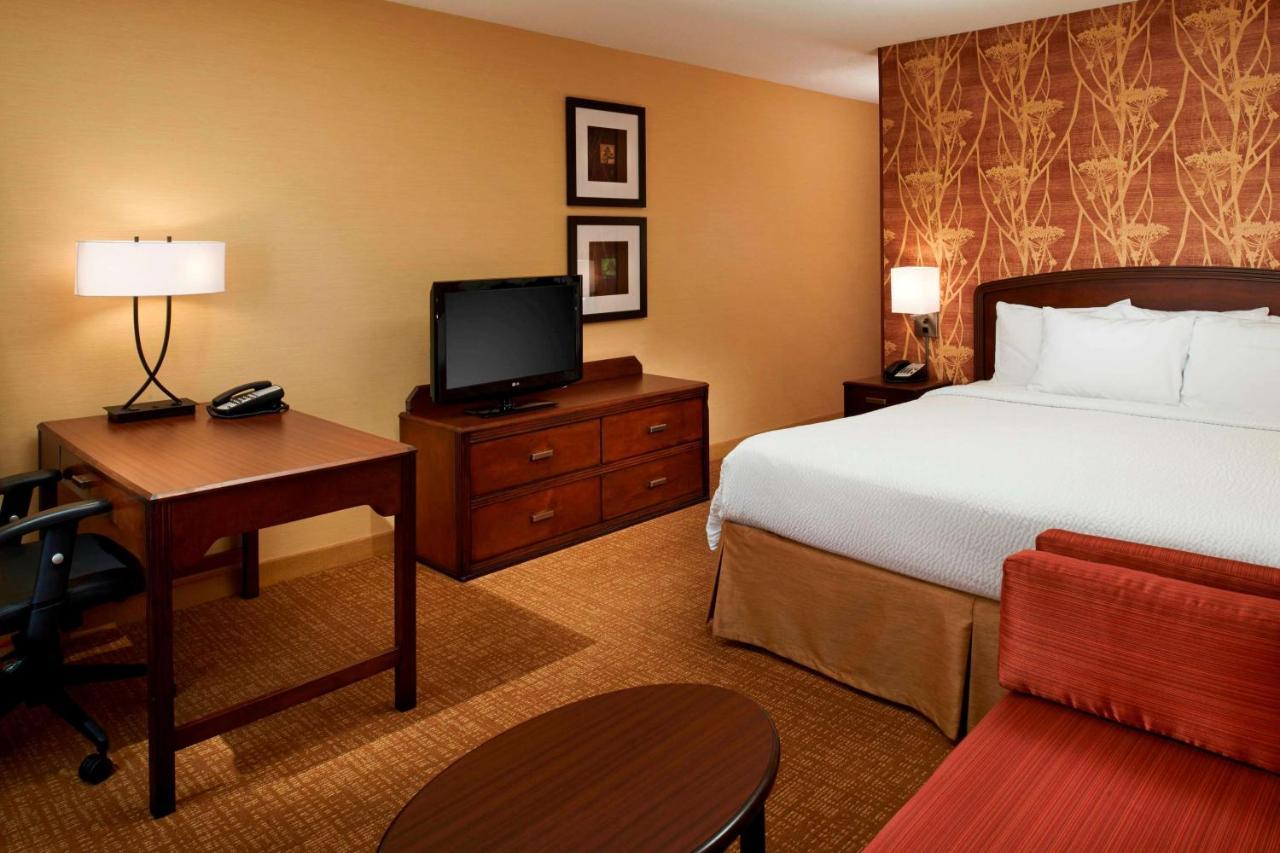 Отель Sonesta Select Detroit Нови Экстерьер фото