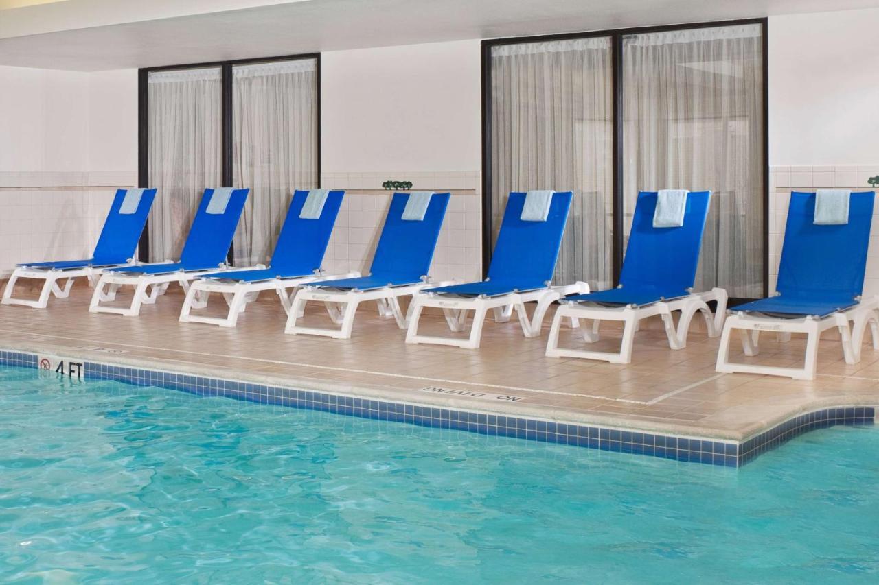 Отель Sonesta Select Detroit Нови Экстерьер фото