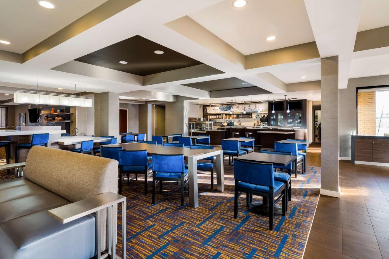 Отель Sonesta Select Detroit Нови Экстерьер фото