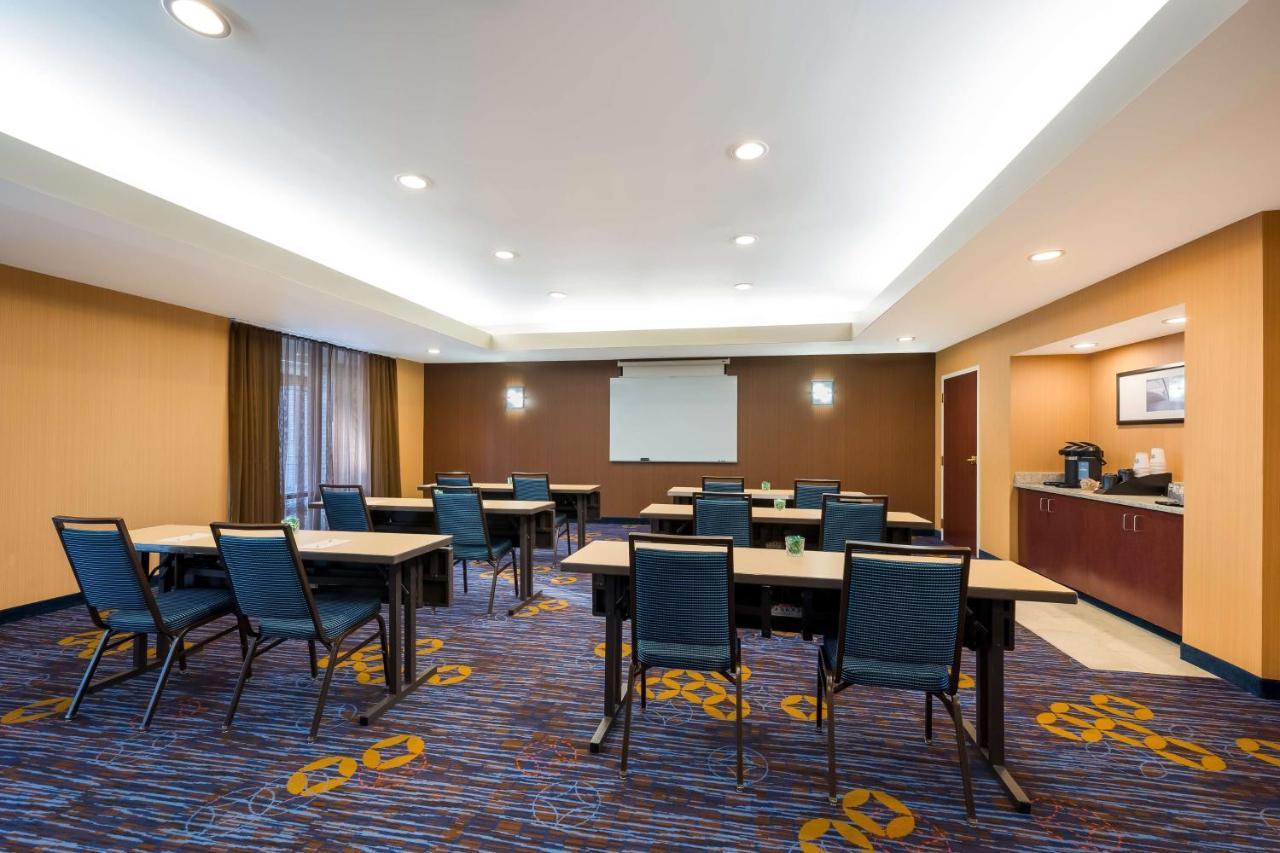 Отель Sonesta Select Detroit Нови Экстерьер фото