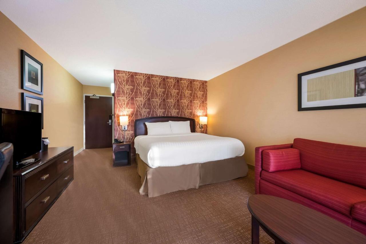 Отель Sonesta Select Detroit Нови Экстерьер фото