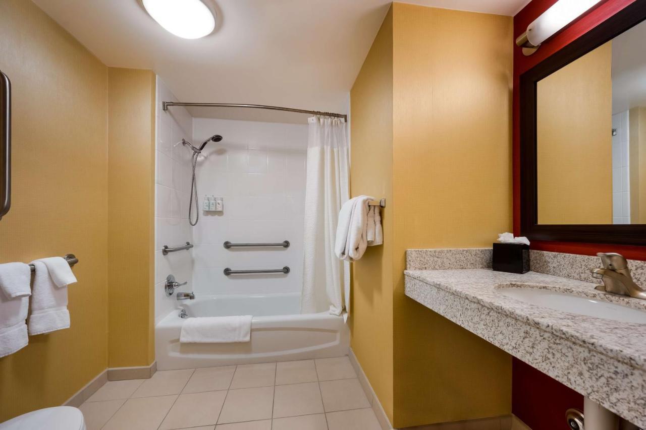 Отель Sonesta Select Detroit Нови Экстерьер фото